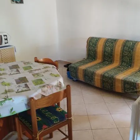 Nyaraló Mimosa San Priamo